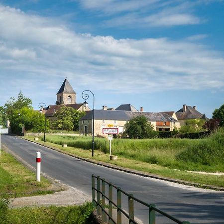 Gite Le Noyer - L'Ancien Vignoble Saint-Julien-de-Lampon ภายนอก รูปภาพ