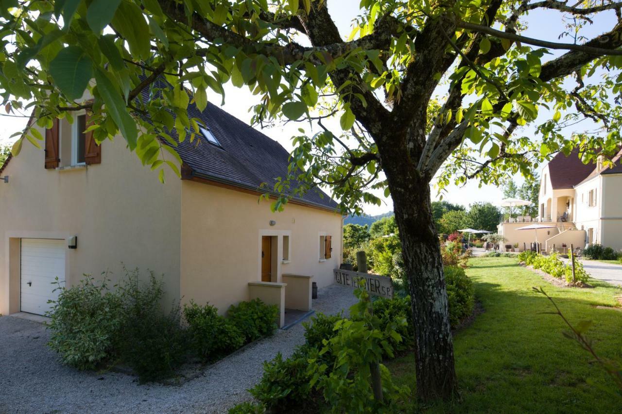 Gite Le Noyer - L'Ancien Vignoble Saint-Julien-de-Lampon ภายนอก รูปภาพ